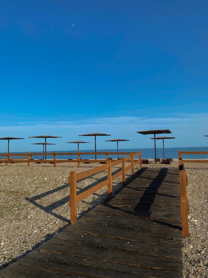 Лилия Otel Gudauta Dış mekan fotoğraf