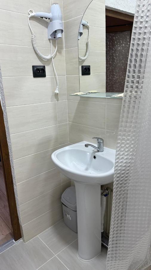 Лилия Otel Gudauta Dış mekan fotoğraf